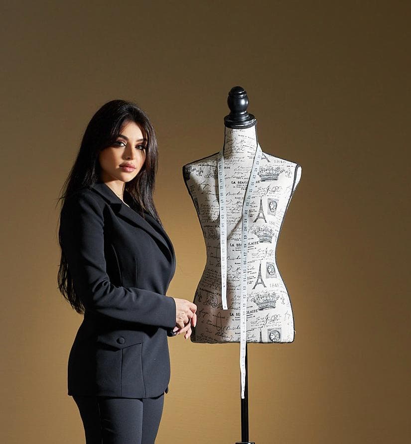 Detail shot from La Donna Di Ferro fashion brand